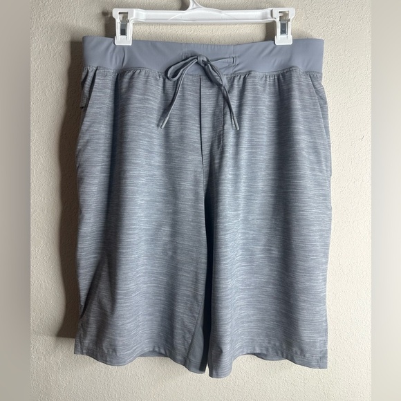 Lululemon T.H.E. Short 11" Liner Heather Allover Sea Salt Light Cast size large - Picture 2 of 6